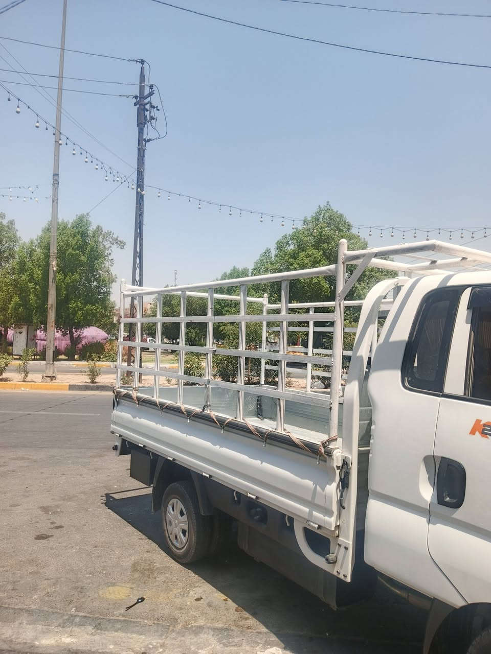 سلام عليكم محجر نثيه نضيف سعره 260 مكان بغداد ***********
