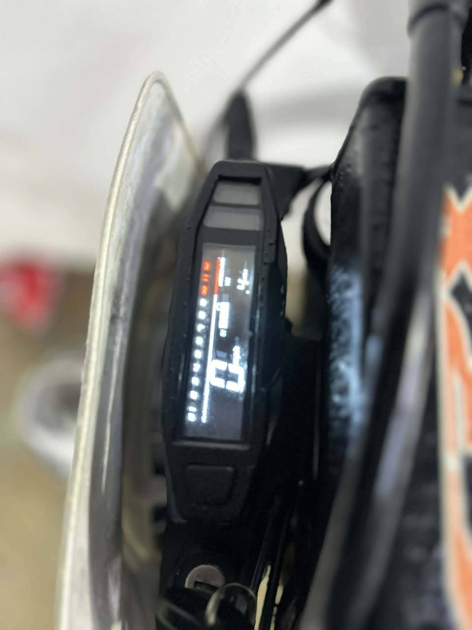 قفاز CRX موديل 25 محرك كبس ماضروب عليه اصبانه سعر 950يرهم مراوس ويه فرق هاتف ***********

