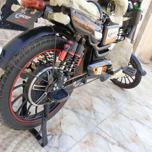 دراجه شحن حجم 20موديل 2024النضافه 99جيس الشركه بصمه اسويج قفل من بعيد السعر 400 وبيها مجال العنوان الشطره الفتاحيه ***********
