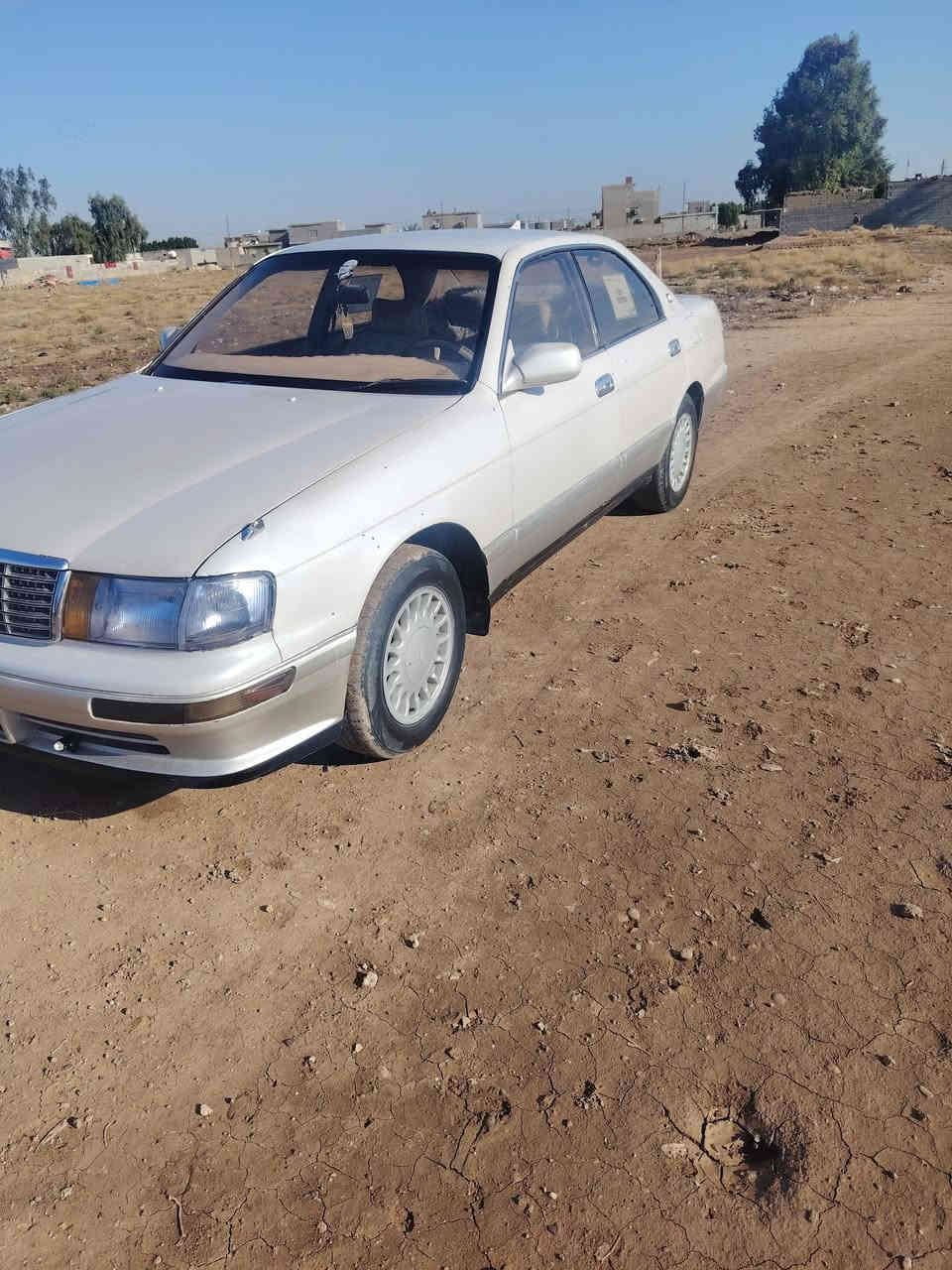 السلام عليكم بطه منفصل موديل ٩٤ للبيع هزه جديده رقم نلكيزي بسمي تحويل ثاني يوم مكينه وكير مكفول سياره جاهزه استعمال شخصي حداديه جديد تخم تاير جديد ضربه بس جاملق خلفي بي ضربه خفيفه سعر 62 مكاني بغداد المعامل الهاتف ***********
