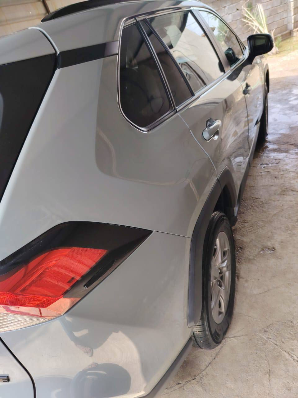 سيارة راف فور موديل ٢٣ بانزين معروفه مواصفاتها ماشية ٢٨ الف جديده بمعنى الكلمة بيها صبغ شبرين بالبينيد والجاملغ ومباوك ويه الباب قليل جدا تابع المقطع.
مكانها واسط وسعرها ٢٣٥ وبيها مجال قليل للطيبين اتصل *********** وتدلل....
