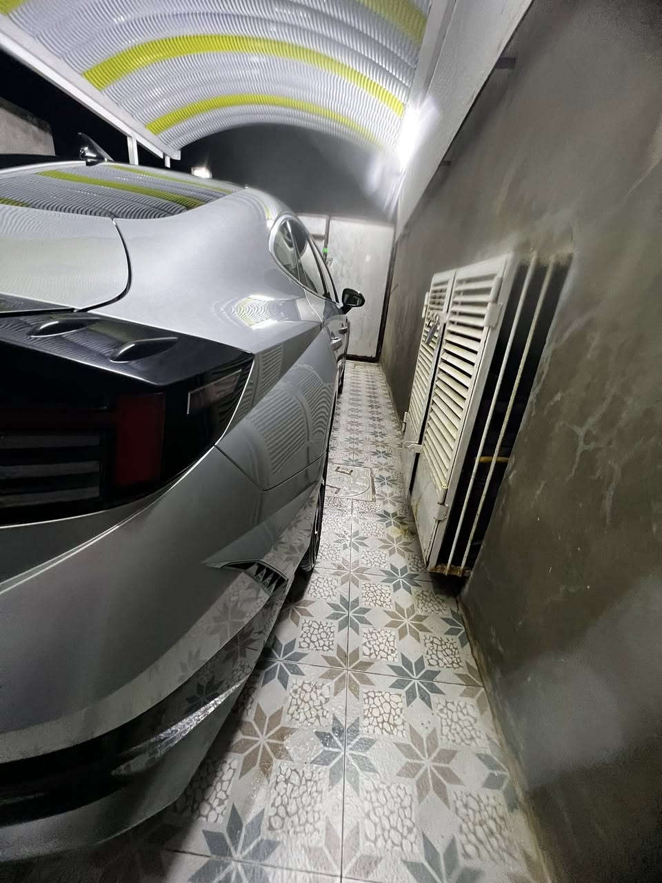 السلام عليكم
سوناته موديل ٢٠٢٤ 

سياره فول  

رقم مثني شهداء 

حادث حافه البنيد بس 

وحافه الجاملغ بس 

بدون عابر بدون دواخل 

الباقي كفاله مكاني ديوانيه 

السعر ٢١٠ بيه مجال 

***********
