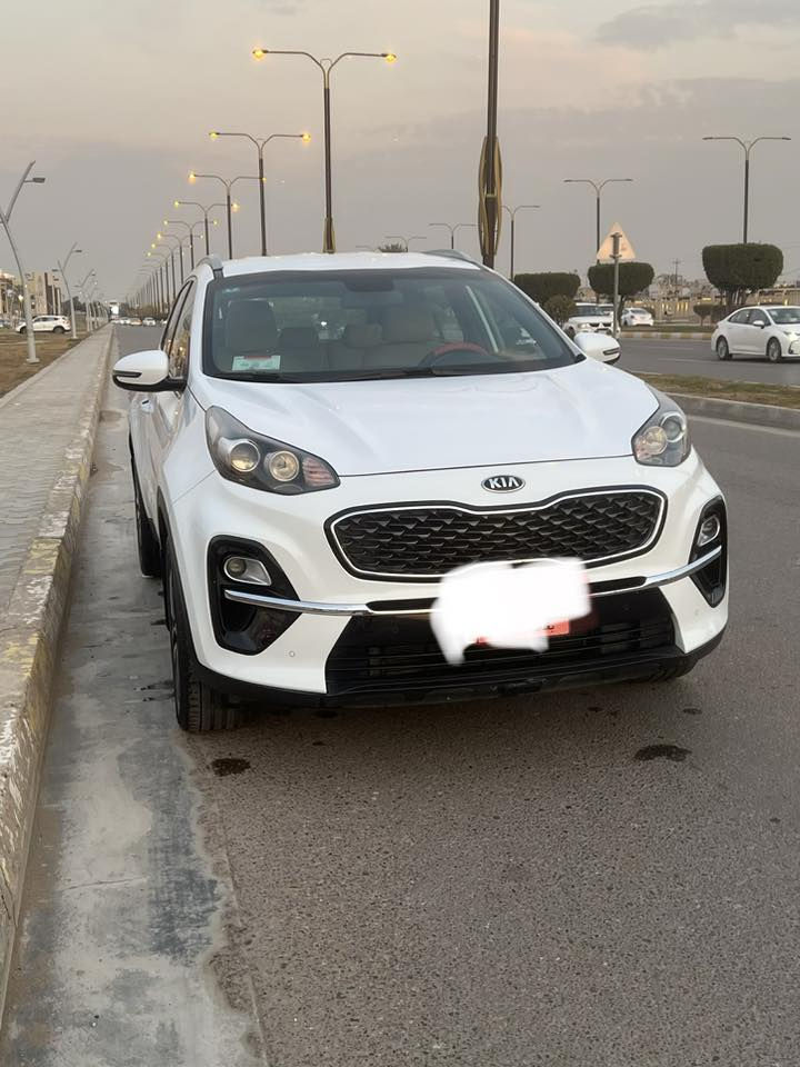 السلام عليكم
للبيع كيا سبورتج موديل ٢٠٢٠ 
ماشيه ٦٤الف
كشنات جلد 
داخل حمصي
شاشه نضام كار بلاي واندرويد
دبل سويج
نضام ملاحه نفكيشن
كامره خلفييه وحساسات اماميه وخلفيه
تحكمات ستيرن مع تثبيت السرعه و ٣ انضمه قياده
السياره جديده جدا على وضع الشركه كفاله عامه من الصبغ والبارد 
السونار موجود بلمنشور
السعر ٢١٠ ورقه
***********
