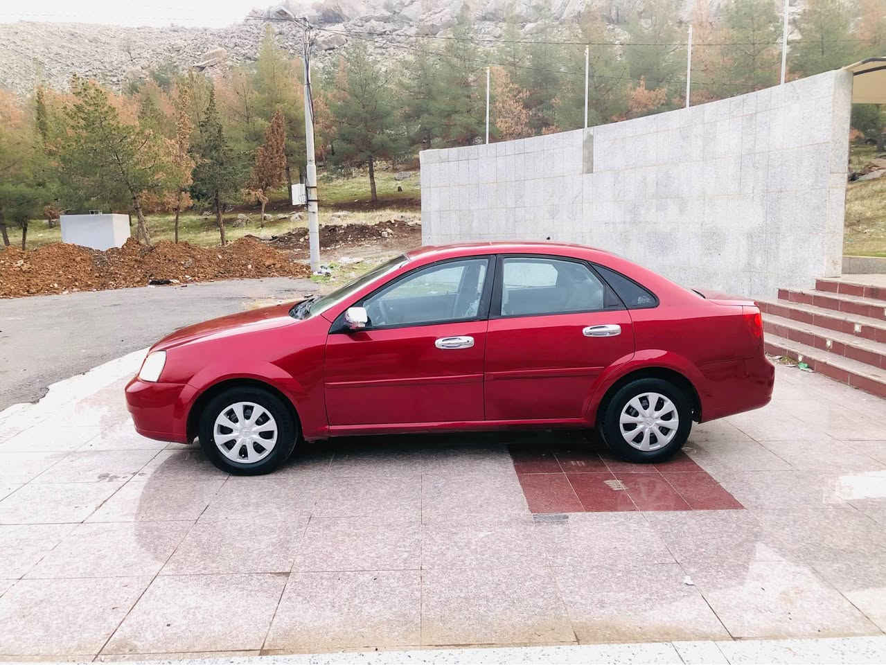 هەرزانترین نرخ 
$42 کۆتای            رانیە          *********** ڤایبەر و واتس ئاپی لەسەرە
شۆفرلێت ۆپترا مۆدێل 2005 بیلاد گێڕ عادی ئاڕم پلاستیک دهۆکە هەمو کوردوستانی پێ بگەڕێ بێ کێشەیە
دەسک مەرزیەیە و هەردو سویچی بیلادی لەگەڵە
سەیارەکە تازە حیزام کورەم کردوە بۆ جوانی سەقفی بۆیاغی نیە
داعم و لێدراوی قورسی نیەو و سەقفو شانی زۆر جوانە 
چوار تایە و پاتری لۆکی بۆ بەسراوە 
گێر مەکینە موس بڕاوە بەشەرت
کارەبای و تندوو تۆڵی بەشەرت
جام کارەبایە و شاشە ئایپادە قفڵ مەرکەزی و کۆنتڕۆڵە
سەیارەکە لێخوڕینی زۆر خۆشەو زۆر بەهەڵمەتە و ماڵی دۆستە رانية, السليمانية
