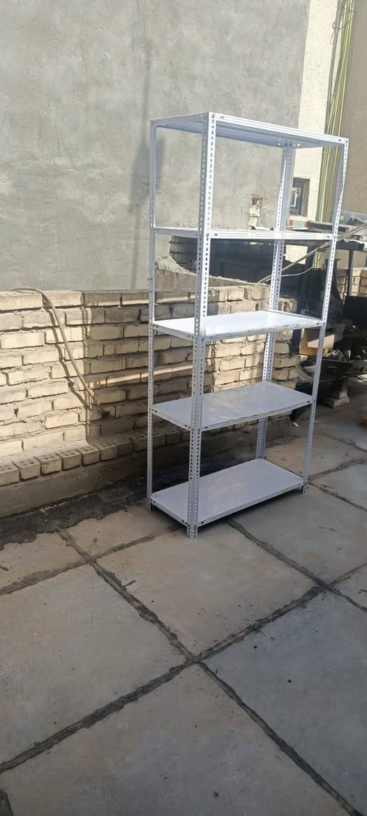 السلام عليكم اخواني عندي باقي 10 رفوف نظيفة جدا الابعاد ارتفاع مترين عمق الرف 40 سم عرض الرف 95 سم توصيل لايوجد مكاني بغداد البياع حي الاعلام شارع البدالة 
سعر القطعة 25 الف 
رقم التواصل : ***********
شكرا
