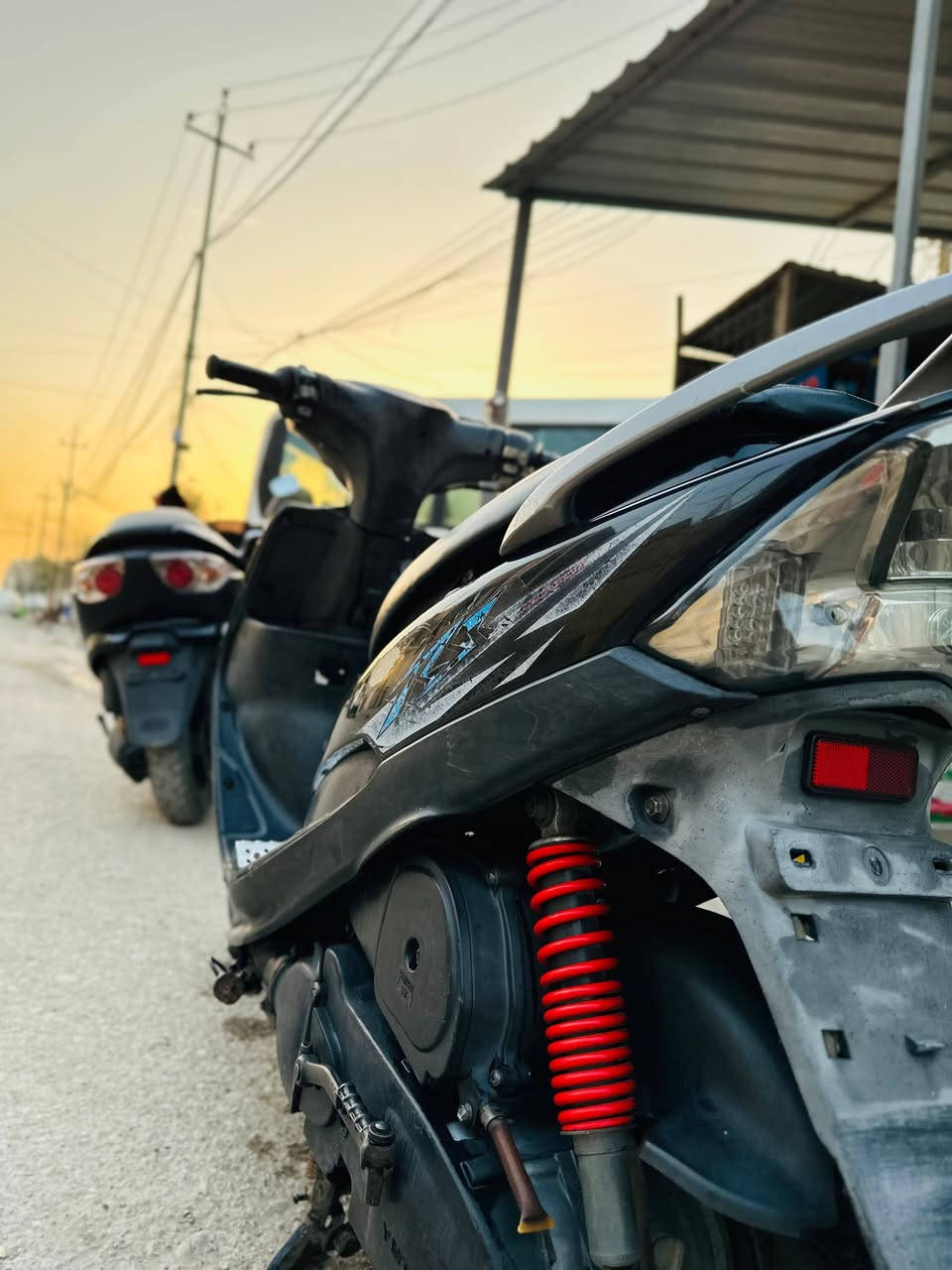 السلام عليكم دراجه ماكس عدله للبيع فقط فول ملاح محرك ما مفتوح وتجي تاخذها من البيت كفرات اصليه كلشي ما مبدل بيها ياباني الدراجه صاله 5 أشهر من منزلها رمبه سعر 850 وبيها مجال ***********
