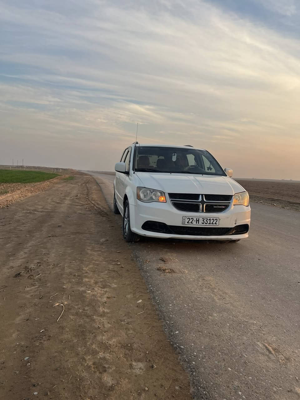 للبيع دوج كرفان 2012 أبيض – رقم أربيل
السياره باسمي سنويه جديده 
محرك وكير شرط
كهربائيات وباتري جديد
صدر حدادية جديدة
تايرات جديدة
كشنات بلع سياحي
السيارة متعوب عليها من الأدامة
السونار وباقي التفاصيل مرفقة بالمنشور

💰 السعر: 140 قابل للتفاوض بالمعقول
📍 الموقع: صلاح الدين – الشرقاط
📞 للتواصل: ***********
