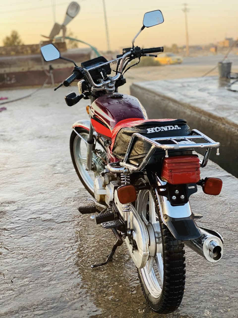 السلام عليكم 
ماطور ايراني موديل 2021 ما ناقصه كلشي محرك وكير مكفول نشاط فول نكره سلف كهربائيات كلها شغاله تواير جديده باتري جديد السعر 545 وبي مجال للاتصال ***********
