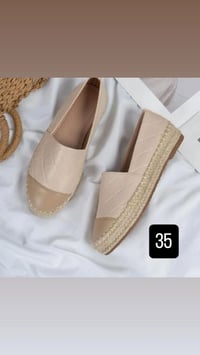 حذاء نسائي • SHEIN • مقاس ٣٥