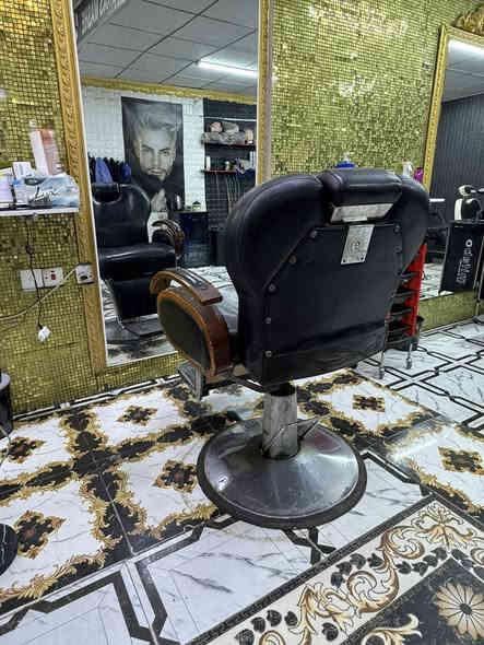 كراسي للبيع جك شغال مابيهن شي كلمن وسعره مكاني حي الحسين القديم قرب حلويات الحمداني للاستفسار ***********
