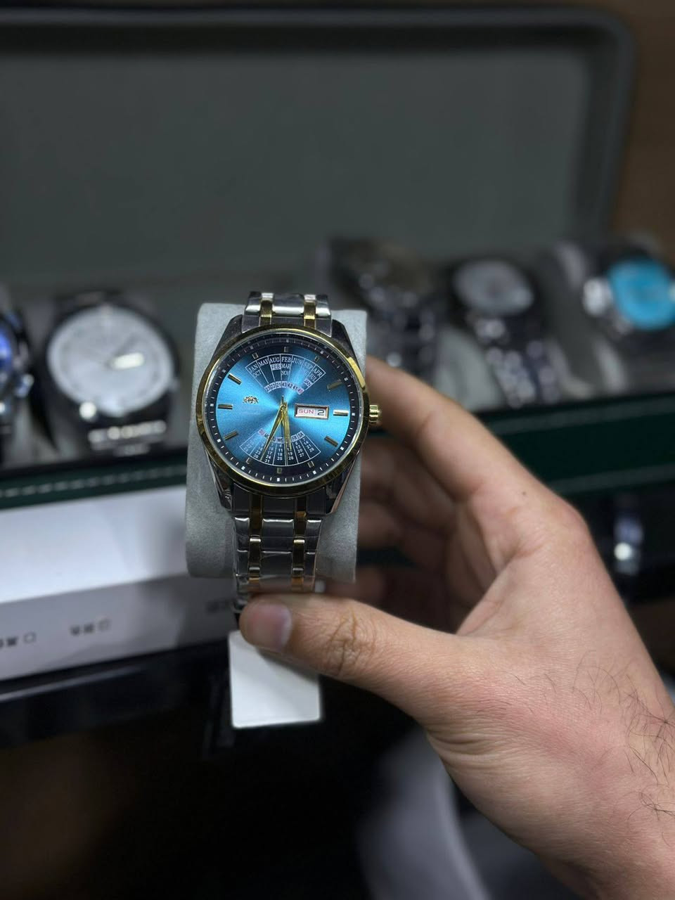 ساعات رجالية الماركة الاصلية مودل احلى من الثاني


**إذا كنت صاحب هذا الإعلان وتريد حذفه لأي سبب، رجاءا أرسل رسالة إلى الدعم الفني**