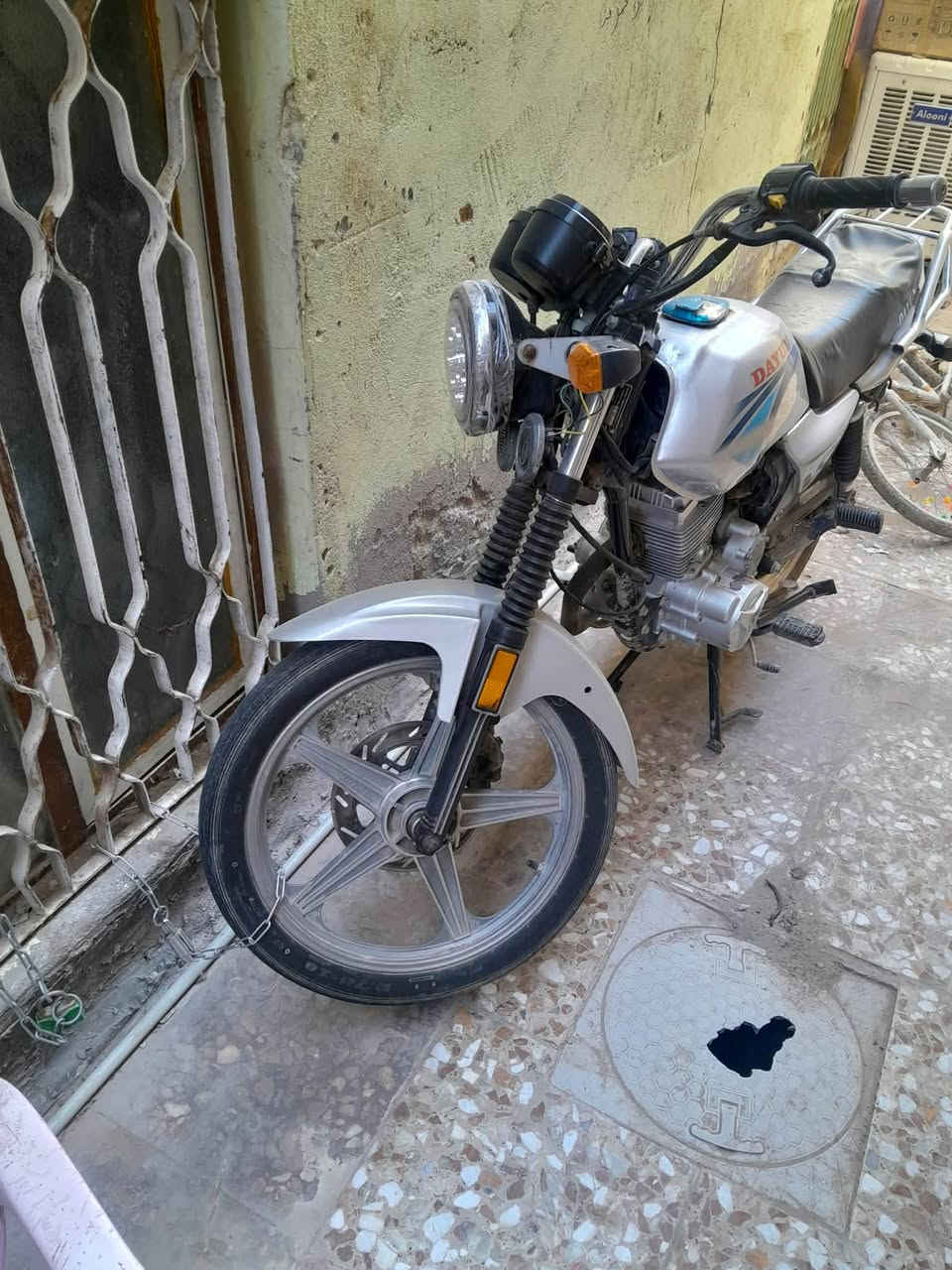 السلام عليكم. دراجه دايون للبيع. أوراق.  بسمي 
مكاني كربلاء.  ستفسار ***********
