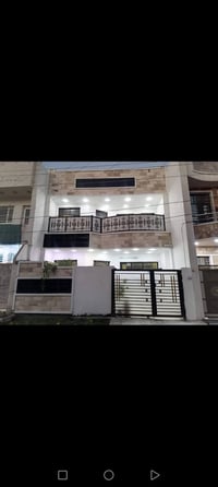 عقار للبيع 150م / يتكون من 4غرف نوم /وصالة وهول ومطبخ /وخدمات بيت جديد...
