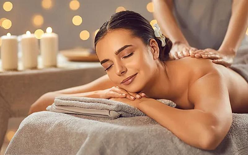 🌿 استعيدي نشاطك وراحتك مع جلسات المساج الاحترافي 🌿

هل تشعرين بالإجهاد، آلام الجسم، أو احتباس السوائل؟
الآن يمكنك الاستمتاع بجلسات مساج استرخائي وعلاجي للوثاب واحتباس السوائل على يد خبيرة متخصصة، بأسلوب احترافي وآمن يمنحك شعوراً فورياً بالراحة والخفة.

💆‍♀️ مساج للاسترخاء العميق
💧 مساج علاجي للمساعدة في تقليل احتباس السوائل
✨ تنشيط الدورة الدموية وتحسين مظهر البشرة
🌸 أجواء مريحة وخصوصية تامة

دللي نفسك بجلسة تعيد لجسمك توازنه وحيويته 🌷
للحجز والاستفسار، يرجى التواصل عبر الرسائل ***********
#مساج
#صالون_ومركز_سيزار
#العراق
#بغداد
#اكسبلور
