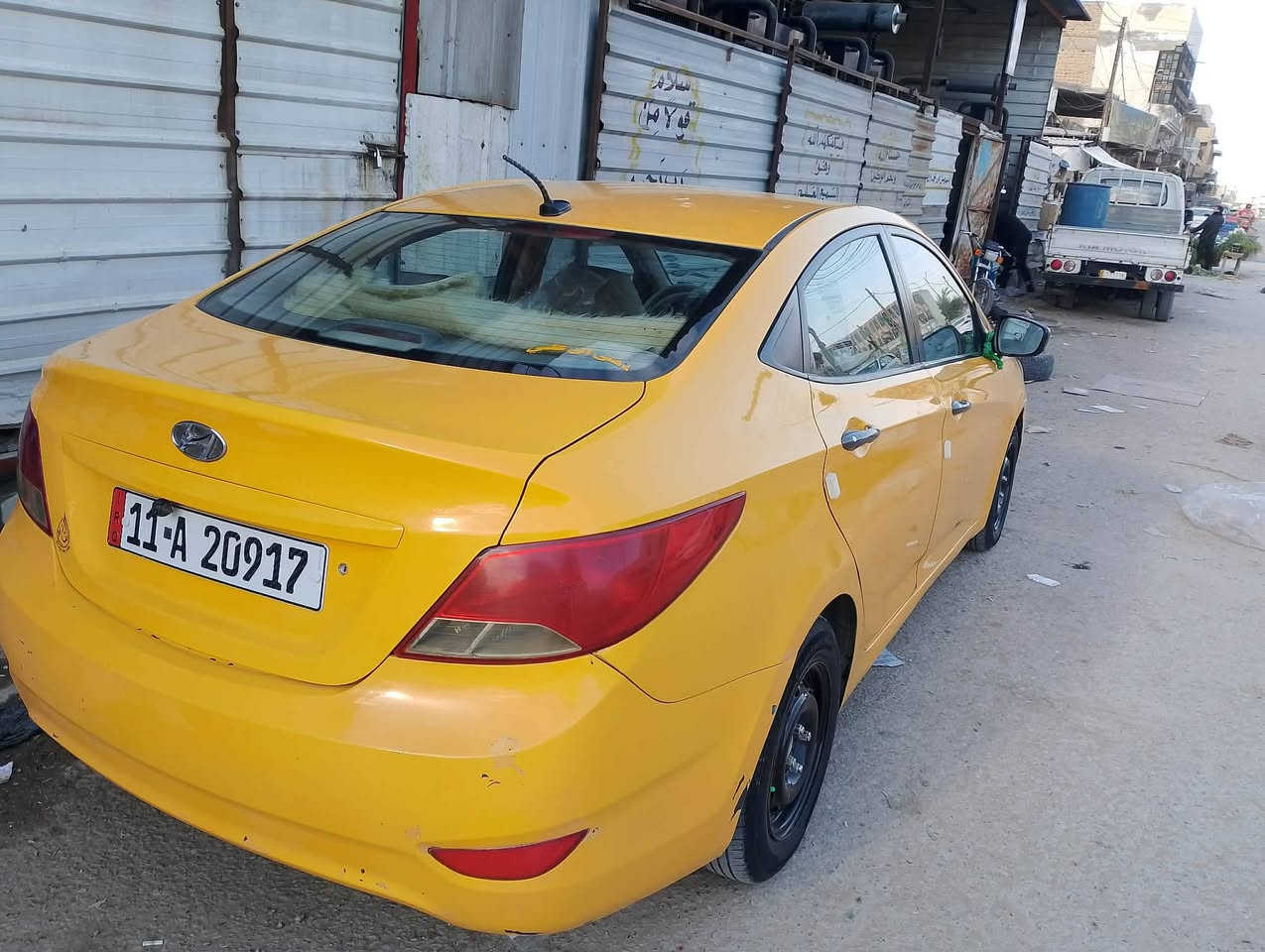 اكسنت 2013 وارد امريكي
سعر 77 وبي مجال قليل  مكان ديوانيه
***********
