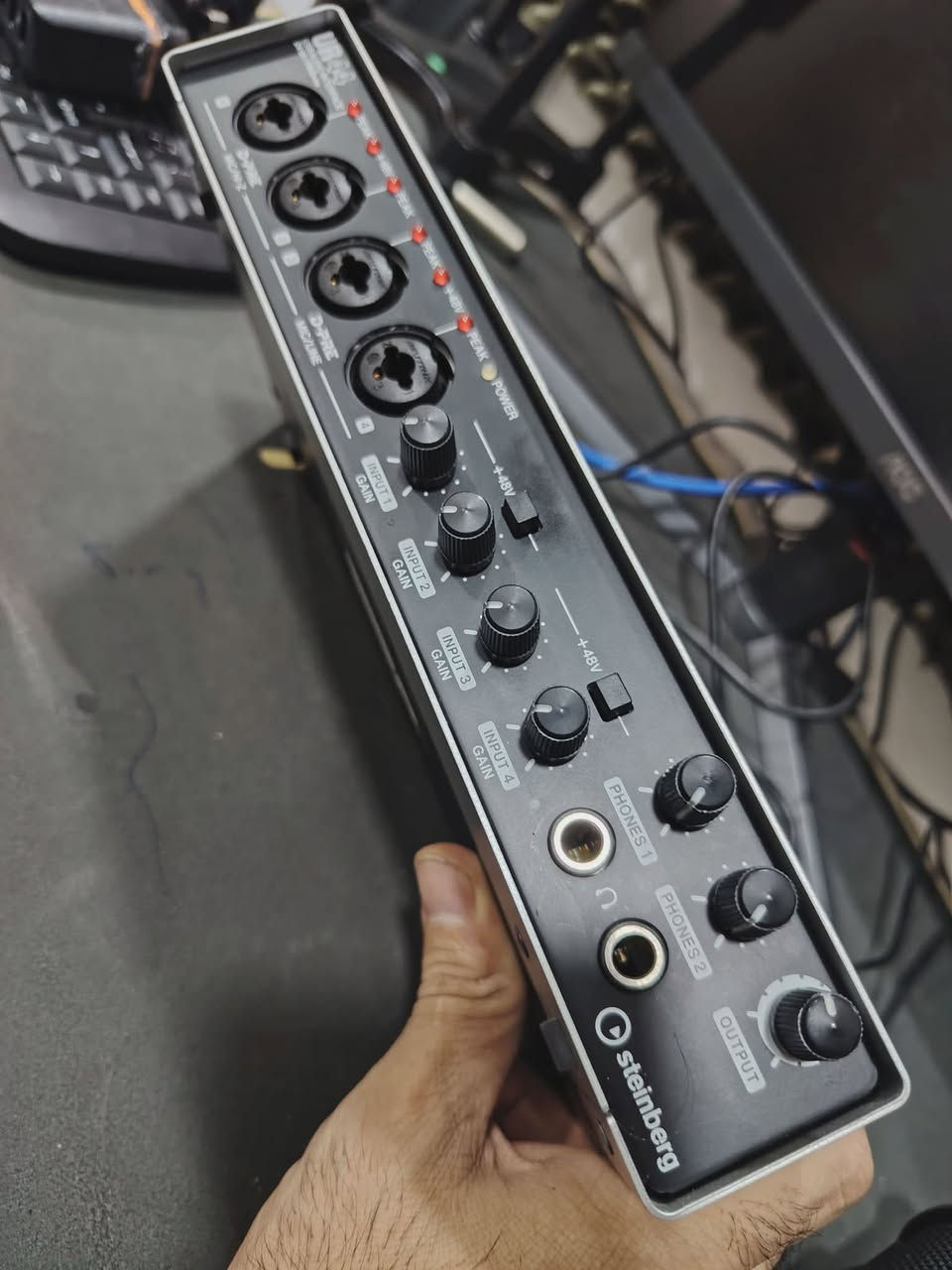 مايك steinberg m01 مع كارت صوت steinberg UR44
مستخدم شرط الفحص


**إذا كنت صاحب هذا الإعلان وتريد حذفه لأي سبب، رجاءا أرسل رسالة إلى الدعم الفني**