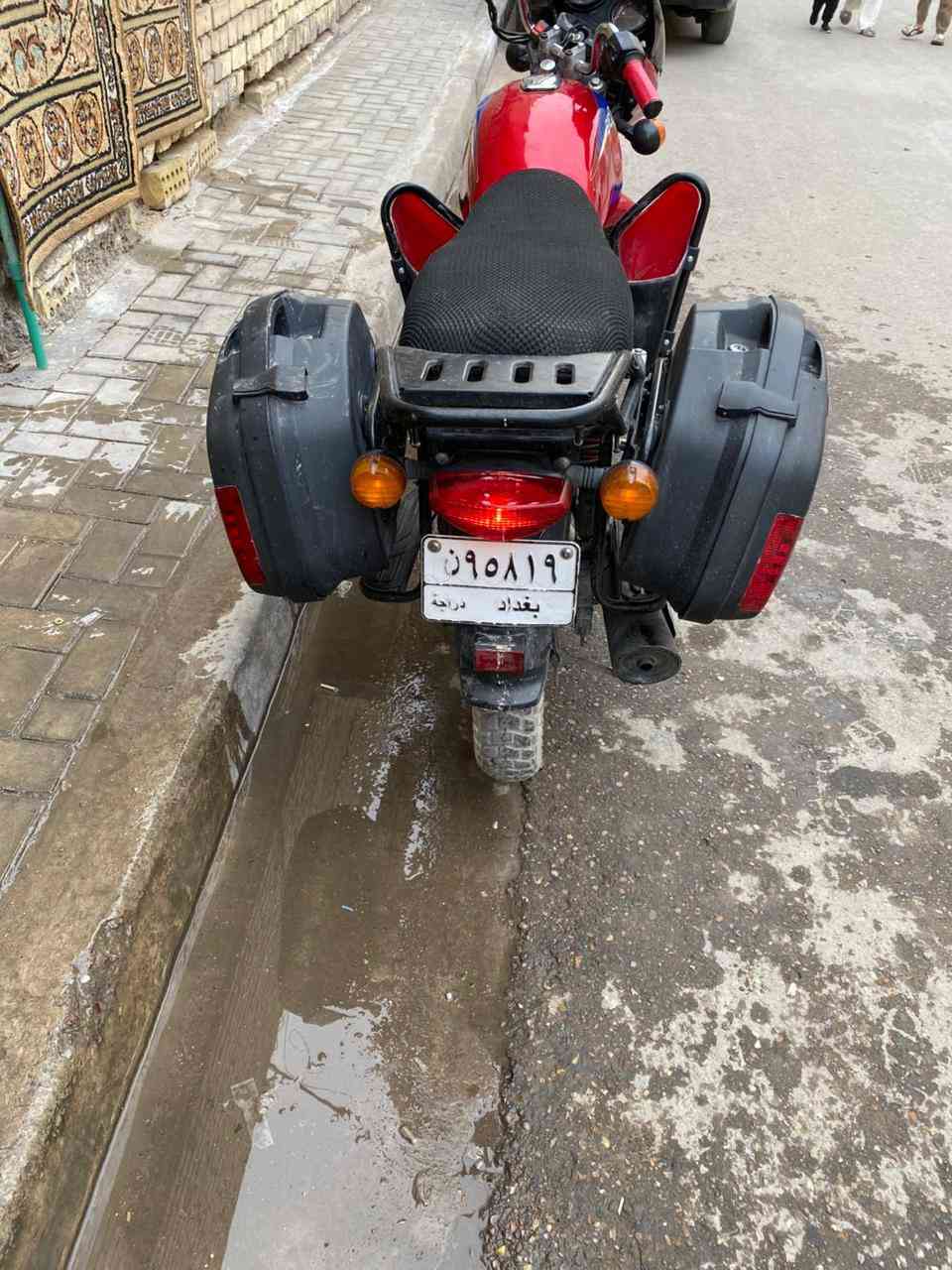 اسلام عليكم دراجه بوكسر موديل 20 للبيع نضيفه مجفته تجفيت شركه درجه عمل شخصي أسعر 1500 وبيه مجال بسيط ودراجه بيه نقوصات بسيطه رقمي وتساب ***********
