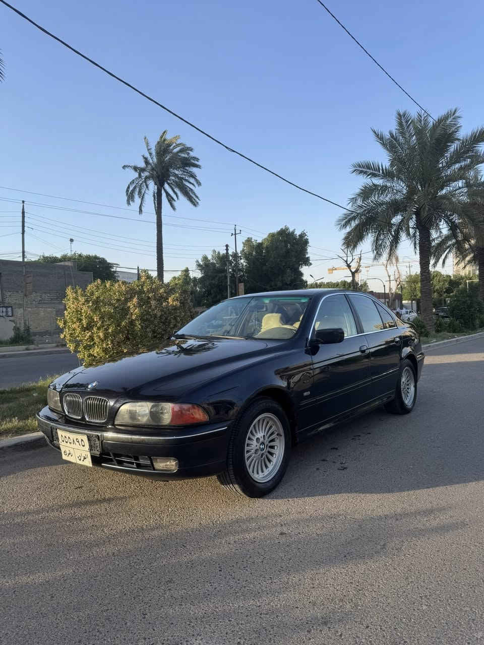 السلام عليكم
للبيع bmw e39 صقر 

1998 528i

هزة جديدة تنتهي بعد شهرين

صبغ جمالية مكفولة من الحادث

شرط التحويل وكالة ما اسوي

السعر ٨٥$ وبي مجال بسيط 

مكان السيارة: بغداد- السيدية

واتساب واتصال ***********
