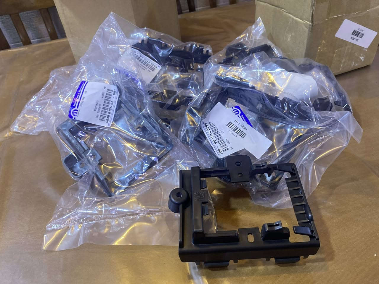 قاعدة رادار جيب كراند شيروكي خمسة راكب 
للبيع جملة ومفرد اصلي موبر 
***********
