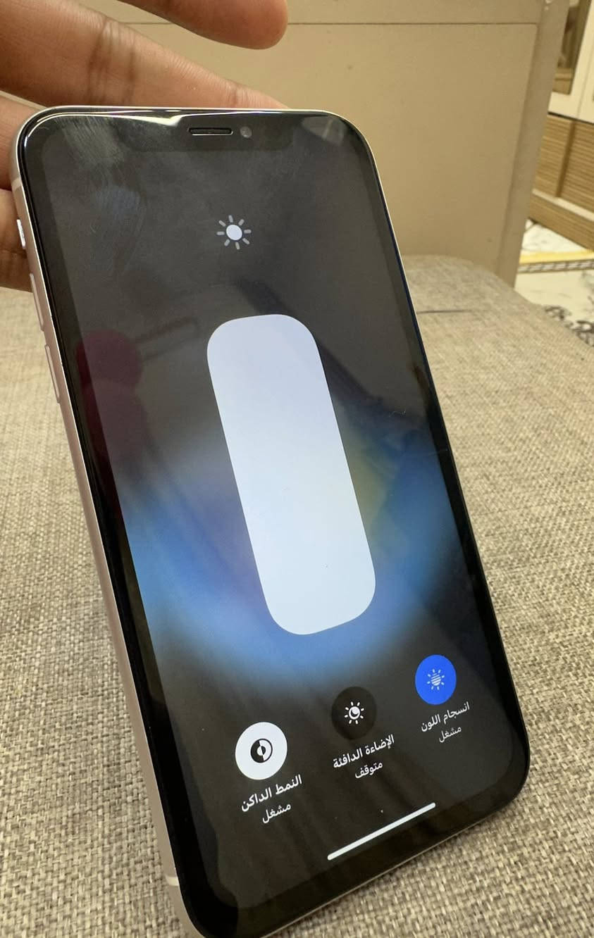 سلام عليكم ايفون xr فيس ايدي شغال شاشه بلاديه بطاريه بلاديه سعر 145.   ***********
