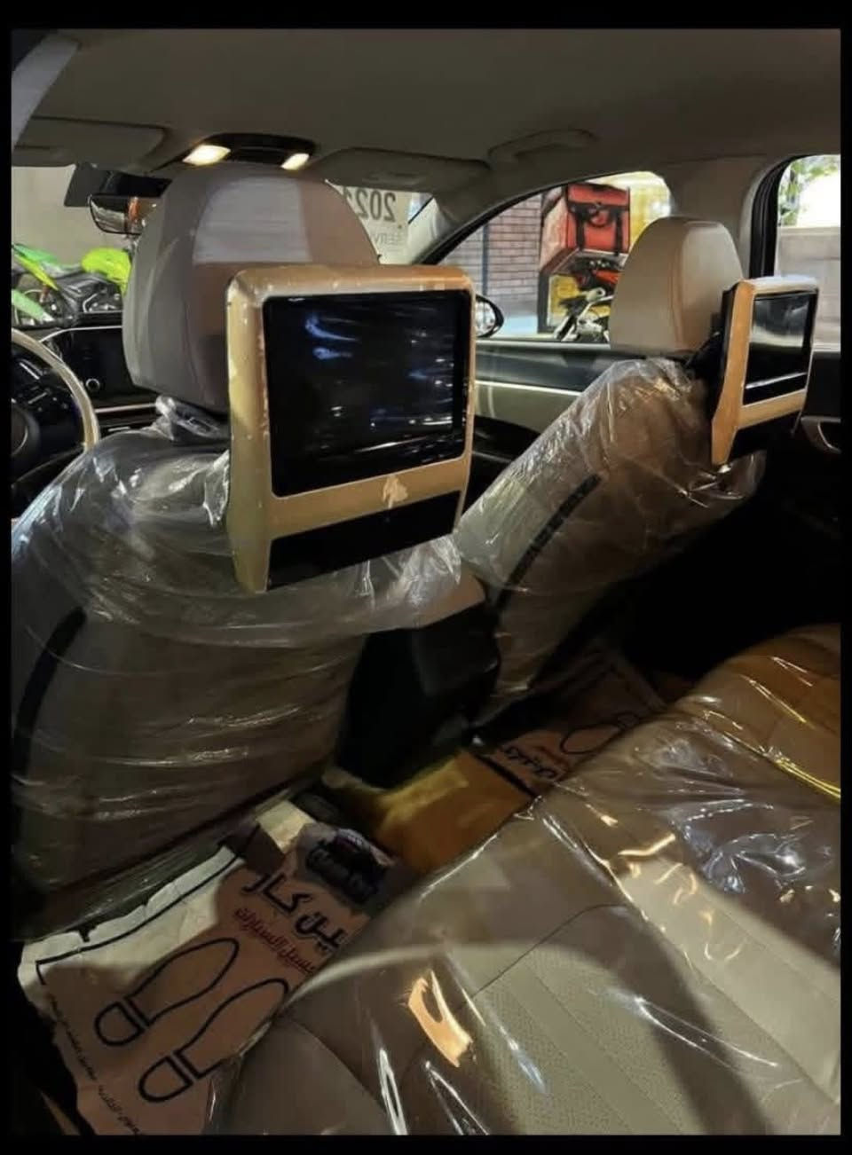 السلام عليكم.   يالله سوناته للبيع موديل ۲۱ فول مواصفات عدا البصمه والفتحه ضرر شبر صبغ يم باب السايق والباقي كفاله عامه ١٨٠وبيه مجال 
***********
