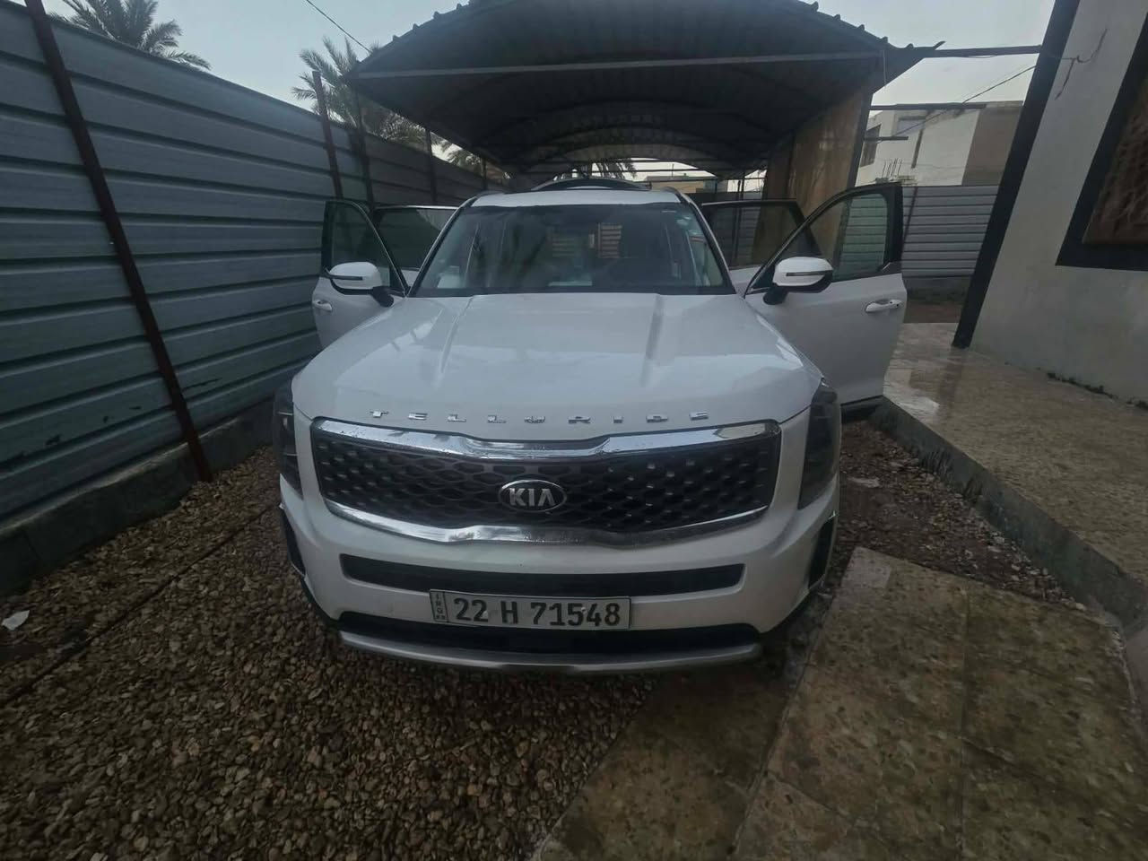 السلام عليكم
كيا تلورايد موديل 2020
تفاصيل داخل المنشور فول سياره 
بسمي هزه جديده ورقم سنويه بسم***********
