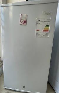 ثلاجة • وسط • صغيرة