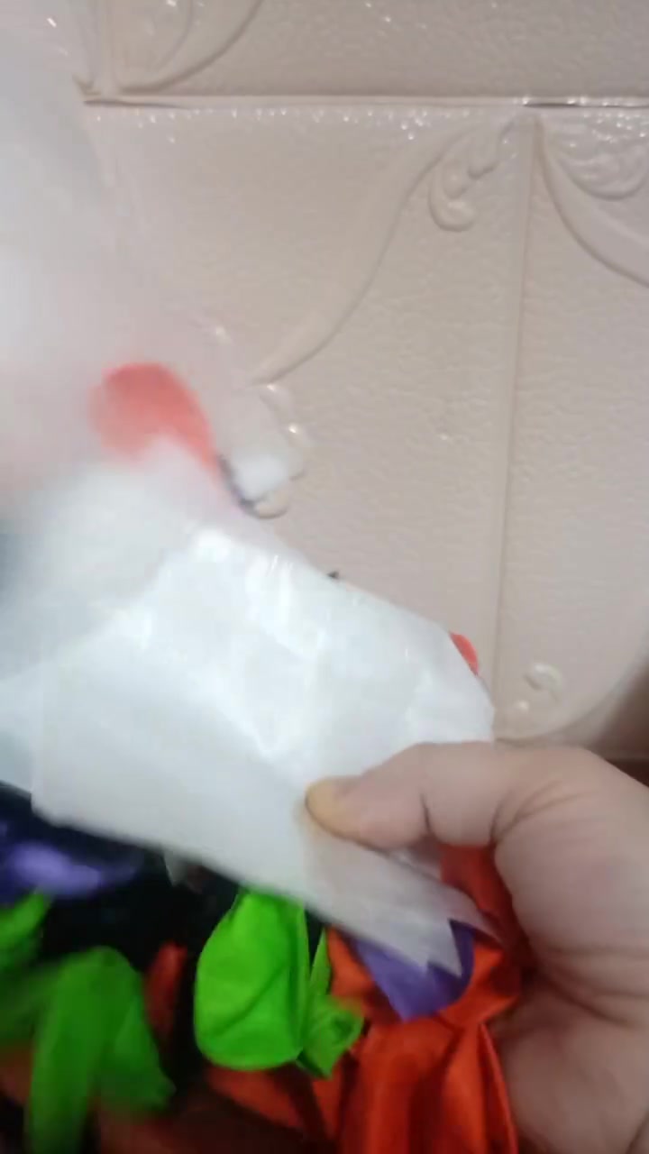 كيس يحتوي على ١٠٠ نفاخه مع شريط ولاصق لتثبيتها السعر ٣٠٠٠


**إذا كنت صاحب هذا الإعلان وتريد حذفه لأي سبب، رجاءا أرسل رسالة إلى الدعم الفني**