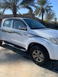 تايوتا هايلوكس موديل2015 رقم شمالي سليمانيه انگليزي تحويل او وكاله شرط...