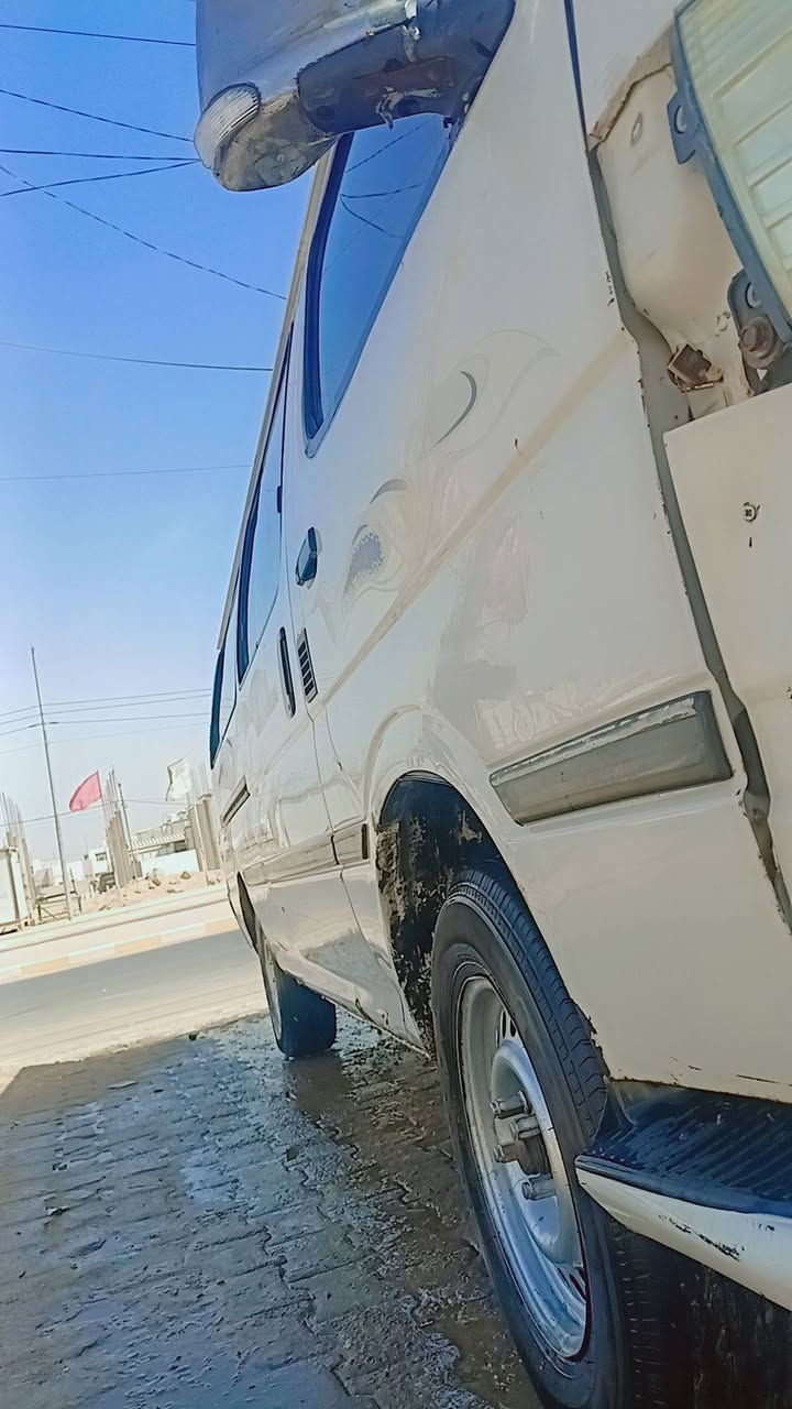 السلام عليكم فتون للبيع 2015 حره ما اندل راعيه ابيع موصليه مكينه بيه خيط بخار كير واكسن مكفولات حدداديه تخم تاير جديد سياره جاهزة من كلشي مكاني نجف***********
