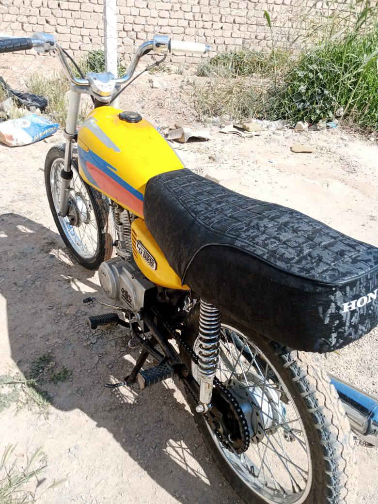 للبيع اربعه كير كفاله عامه كلك سعر 300


**إذا كنت صاحب هذا الإعلان وتريد حذفه لأي سبب، رجاءا أرسل رسالة إلى الدعم الفني**