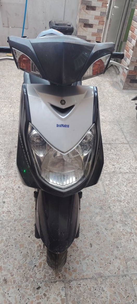 سلام عليكم دراجه سكنس فحل للبيع دراجه حلوه شلعه معدل دراجه بلاديه ختم وحد كهرباءيات شغاله مكاني ام الكبر السعر ٦٥٠وبيها مجال رقم الهاتف ***********
