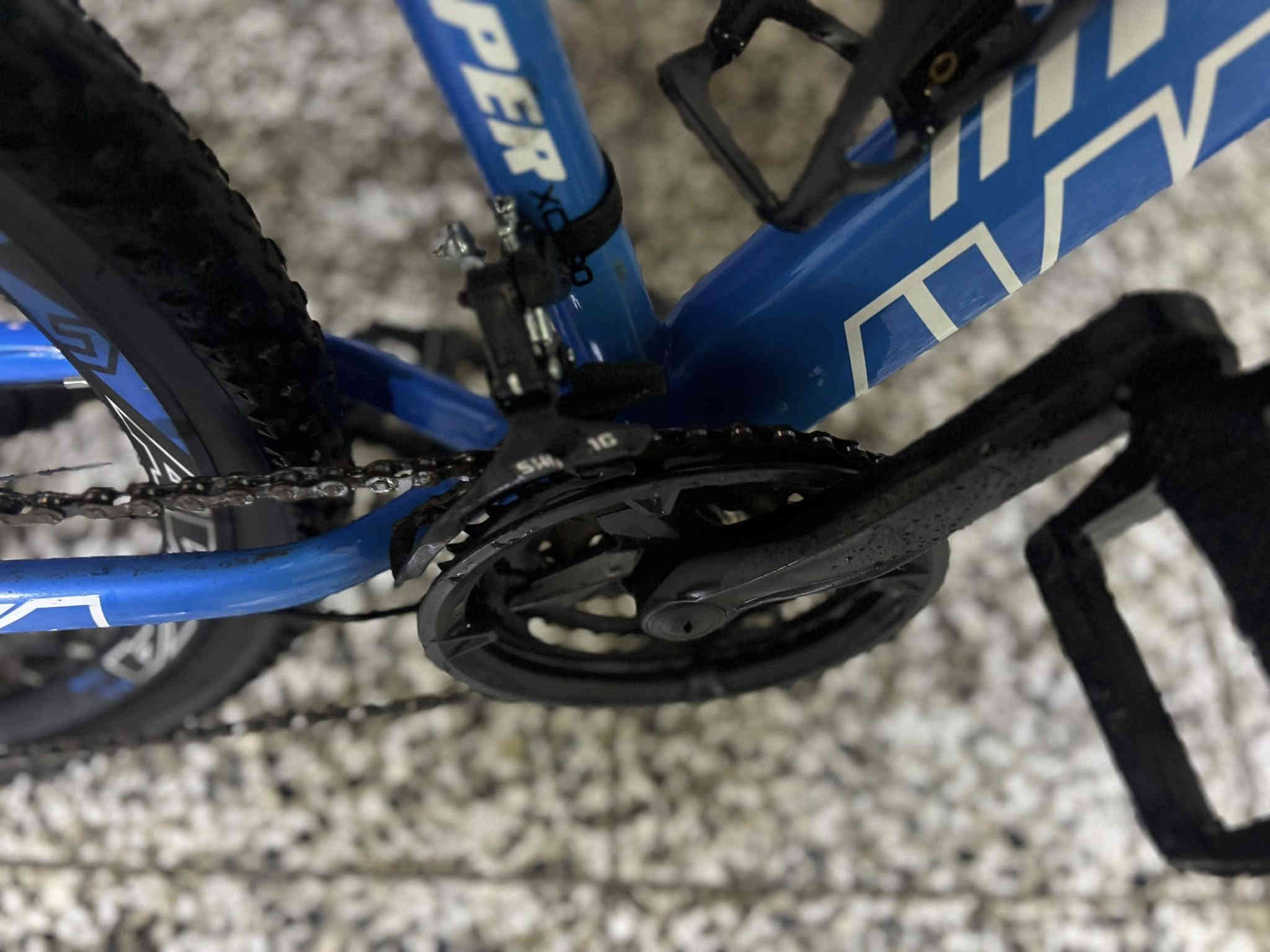 ‎السلام عليكم 
‎بايسكل جبلي حجم 26  كير خلفي 7 سرع  وامامي 3 سرع  نضيف وسريع جداً ويا الملحقات حامل هاتف وهورن ولايت سعره 95وبي مجال بسيط مكاني بغداد شارع فلسطين تواصل خاص رقمي ***********
