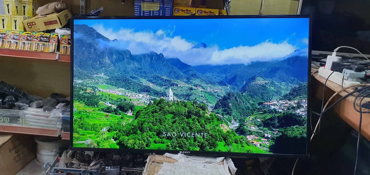 تەلەڤیزۆنی سەنی سمارت 4K HDR قەبارە 55
ئەنرۆید 7 مۆدێل 2020 نرخی 200 هەزار لە
هەولێرە پەیوەندی بکەن بە واتساپ و ڤایبەر
*********** أربيل, العراق
