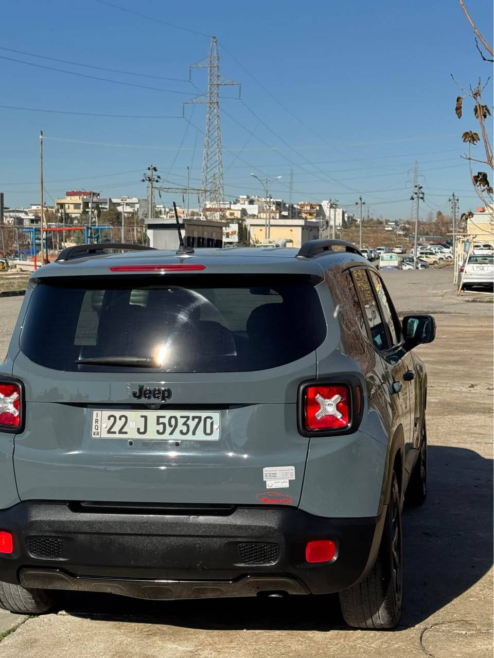 Jeep renegade 2017 بەناوی خوای گەورە 
2.4 litr
75000 mile
 دوپارچەی بۆیاخە بی ناوگرتن ئیرباگ سیستەم سەیارەکە زۆر تازەیە. دەبل گێر .تەحدیل سورعە . بەسمە و شەغال رەقەم و سەنەوی تازەیە فولە بەس سلایت نیە سپیری دانەبەزیوە  سەیارەکە کامل جایزە بی ساردوشوخت شوین سلیمانی سعر121 گەڵا رقم تلفون🩶***********🩶***********🩶 السليمانية, العراق
