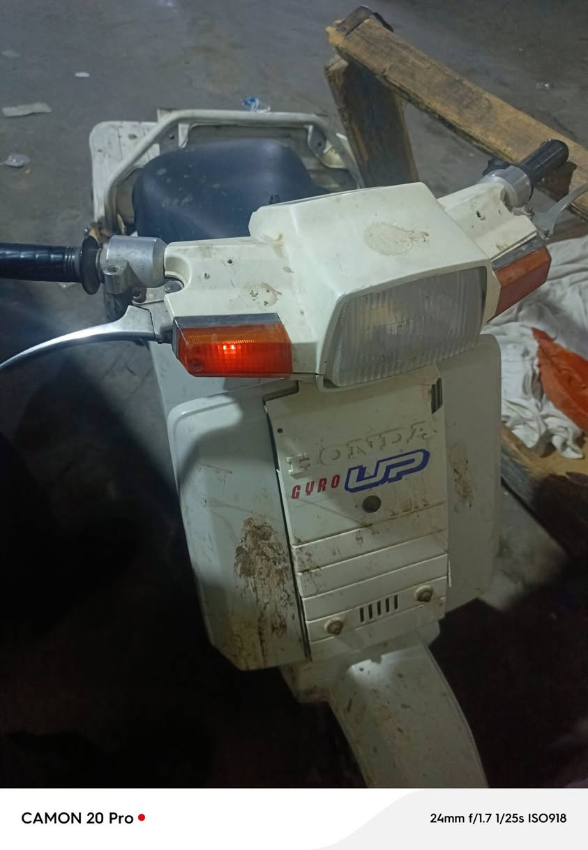 السلام عليكم دراجه 60 سرعه بيها فقط تاير طاق وشغاله على حسب الوصول نجره سلف مكاني بغداد الكاظميه باب الدروازه رقمي الاستفسار ***********
