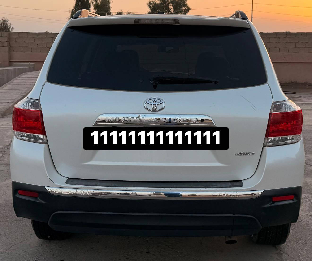 هايلندر موديل 2011سبورت  ابيض  لمتدد سياره مواصفات فول الفول 1/1
السياره كفاله عامه من صبغ وتبديل ليبل واحد حتا دعاميات 

كير محرك عله بلاد 

بصمه تشغيل وابوباب 

اشاير ترحيب 

فتحه سقف 

تلاث قطع تبريد 

ثلاجه 

كشنات جلد وكهرباء 

داخل صحراوي بلكامل

كامره دواره وحساسات 

اناره ترحيب بلمري

فول تحكمات ستيرن 

كروز سرعه 

تبريد بيانو 

جنطه كهرباء 

سبعه راكب 

ستتم سماعات Jbl ودمامات 

يدات نيكل بلادي

شاشه بلادي وشاشه سقفيه 

دبل شاشه  

وبعد هواي مواصفات 

سياره جديده بمعنى الكلمه 

رقم دهوك باسمي  سنويه وهزه جديده

مكان كركوك قضاءالحويجه  

اتصل ***********
