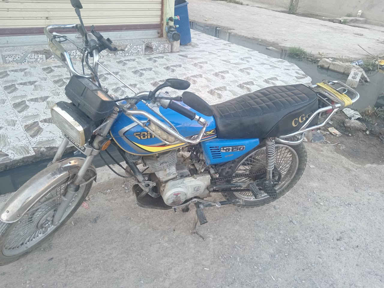 دراجه ناريه البيع سعر 350اعاده نشر بسبب الوعود الكاذبه معمر مره وحده بس ماطور مال رزق كلشي مايعوزه متواجد فيس بوك ألفين وعشرين


**إذا كنت صاحب هذا الإعلان وتريد حذفه لأي سبب، رجاءا أرسل رسالة إلى الدعم الفني**
