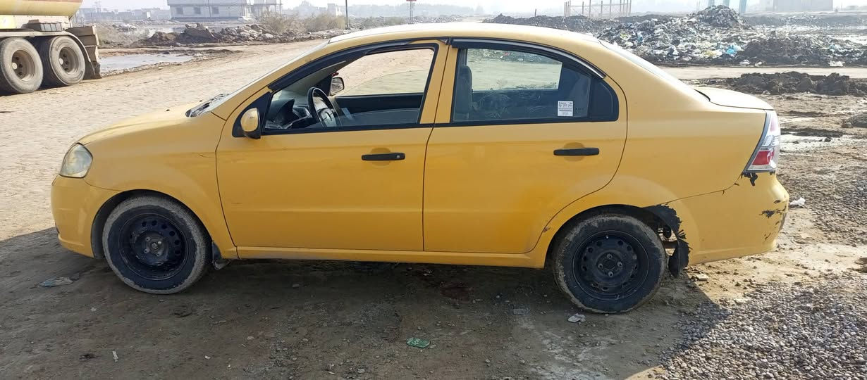 سلام عليكم افيو 2011 مصفرة هيئة وغرامات سيارة خير من الله سيارة كفالة بس بية بارد قليل بل باب عبري 55وبية مجال بسيط ***********
