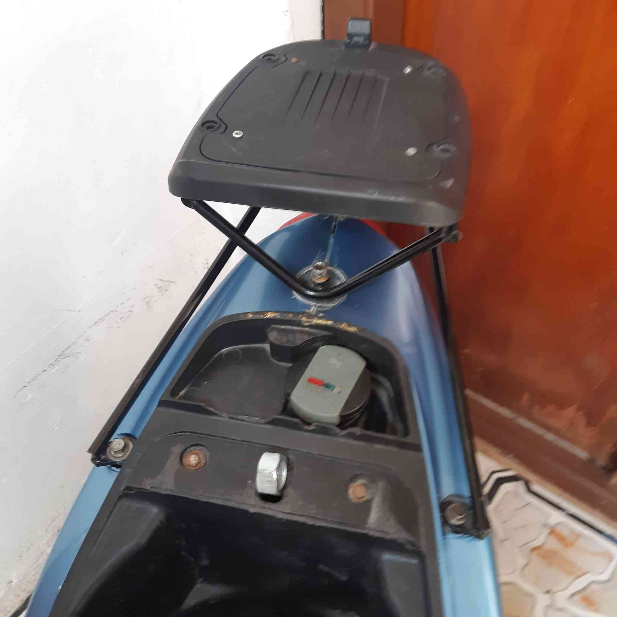 دراجه البيع 
ماكس الدراجه نضيفه كلشي شغال بيهه بس الصطاب الوره يرادله كلوبات سلف هندر شغال مختمه الدراجه مفتوحه مره وحده الكزوز رياضي السعر600 بيهه مجال العنوان البصره 5ميل  رقم *********** رقم الثاني واتساب ***********
