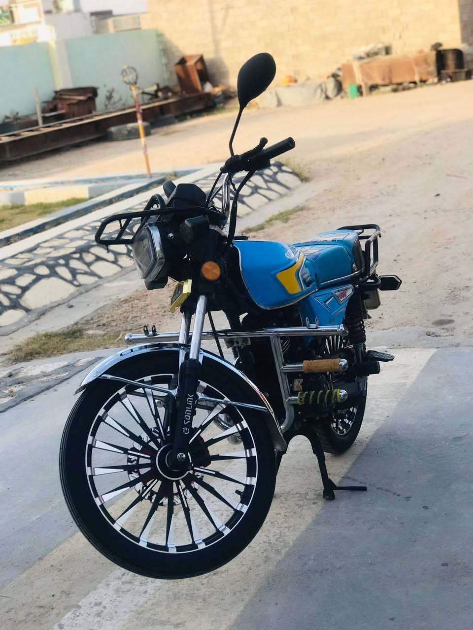 سلام عليكم موطور سونك لبيع موديل 24 بي أوراق منفيز كامل سعر خاص رقم هاتف وتساب)***********
