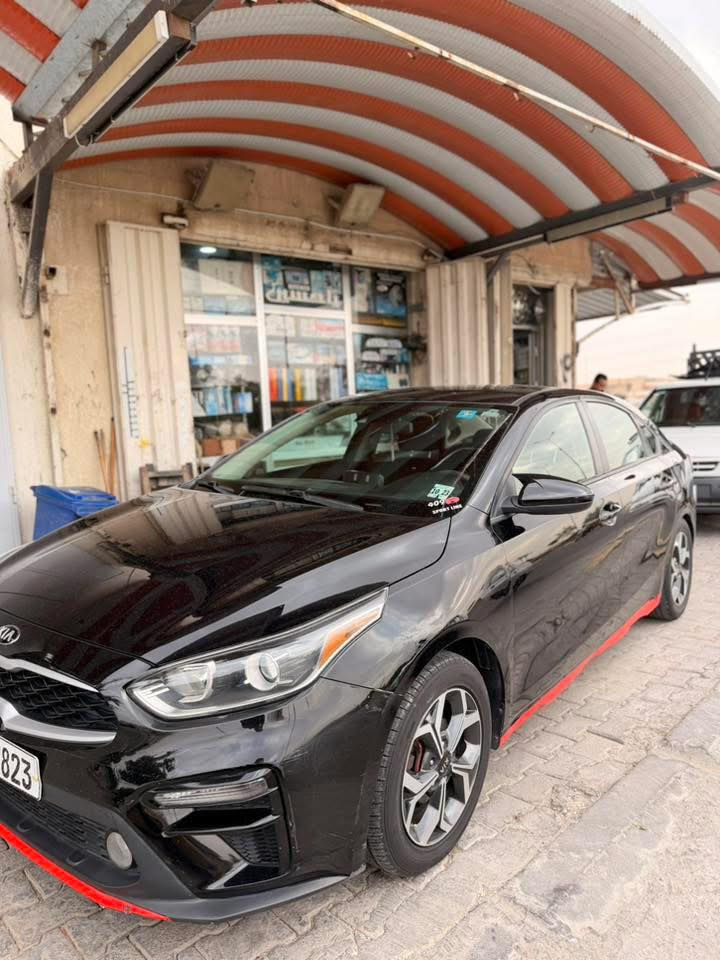 سلام عليكم
فورتي 2019 
رقم بغداد الدولي هزه ماصاقطه 
استوني مصفر غرماتها 

السعر 112 وبيها  مجال جدا بسيط

السياره مال جناي واهواي صارف عليها ومرتبها وجاهزه من كلشي

مكينه 2000 دوش شرط الفحص  ماشيه 80

حادث خلفي 

البجم كله كبس ع وضع الشركه 

كيرat 
6 نمر

كير مكينه حداديه تبريد ثلج شرط الفحص برغي مامفتوح بيهن 

الموصفات معروفه 
شاشه كار بلي + ردار امامي حساسات جانبيه 
3 وضعيات قياده سبورت ونورمان وسمارت
تحكمات استيرن جهتين + مانع انزلاق +تحديد مسار + كامره دواره 

مصروف عليها تخم بلكات ومجاول وعبوة فيتم جديده
وبوليش وتخم تاير وباتري  دوشمه كاعيه كله جديد مابيها نقص كامله للاخير

مكان السياره كربلاء 

***********
