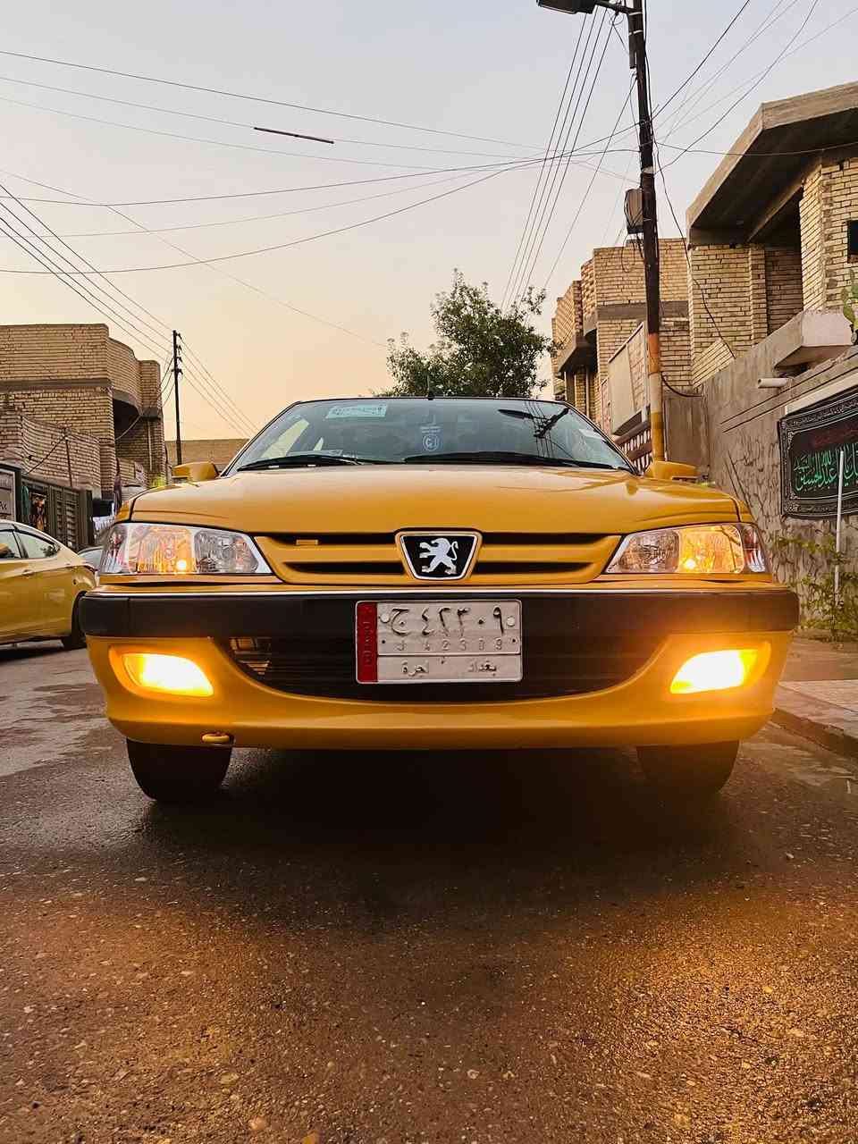 السلام عليكم 👋
بيجو بارص 2015 
مكفوله من الضربه والتبديل عدا صبغ بلكصه مال بنيد   والداير الخلفي كير محرك جديد صدر امامي خلفي تخم تاير جديد  تدفئه تبريد ثلج كهربائيات كلهه شغاله مصفرهه هيئه وغرامات 
والسياره كلش نضيفه وغرفتهه جديده ومابيهه اي نقص مال جناي تحويل ثاني يوم  
السعر 53💵وبيهه مجال قليل 
للاستفسار ☎️***********  
بغداد البلديات
