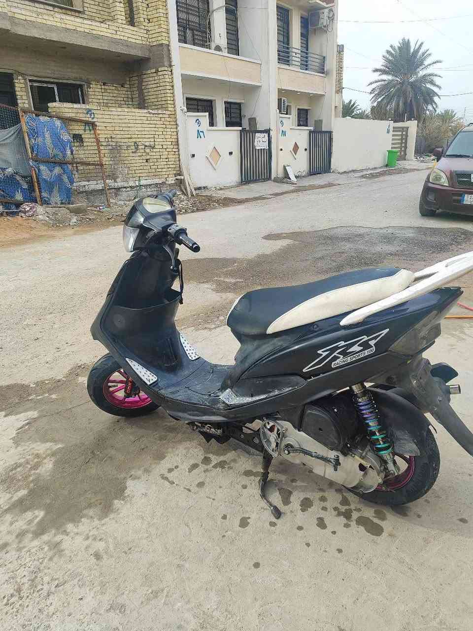 السلام عليكم ماكس بلاديه للبيع الدراجه ناشفه وتخبل هندر وسلل ولسلف جيب دشلي ب5وتعال وشغاله هندر مكينه خرسه وبيها تزويد كما موضح وياله كرزي قطره رياضي سبايدر اربع ولفات دبل سبع الوان ملاحضه كهربائيات شاغله السعر 350متواجد رقم ومازنجر  *********** واتساب مكان بغداد الدوره شارع 60
