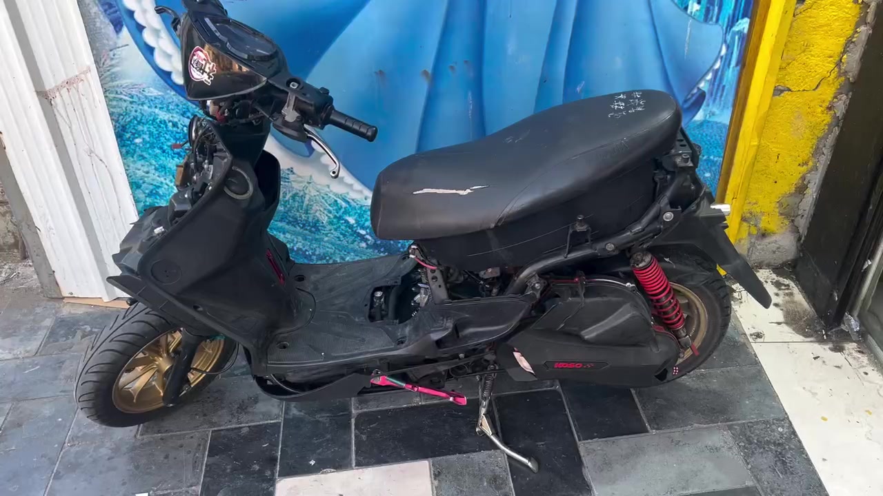 شباب للبيع شاصي كامل جميع الملحقات ماعدا الوياله  ول مكينه تريد خابرني متواجد 24 ذيب مينام ***********
