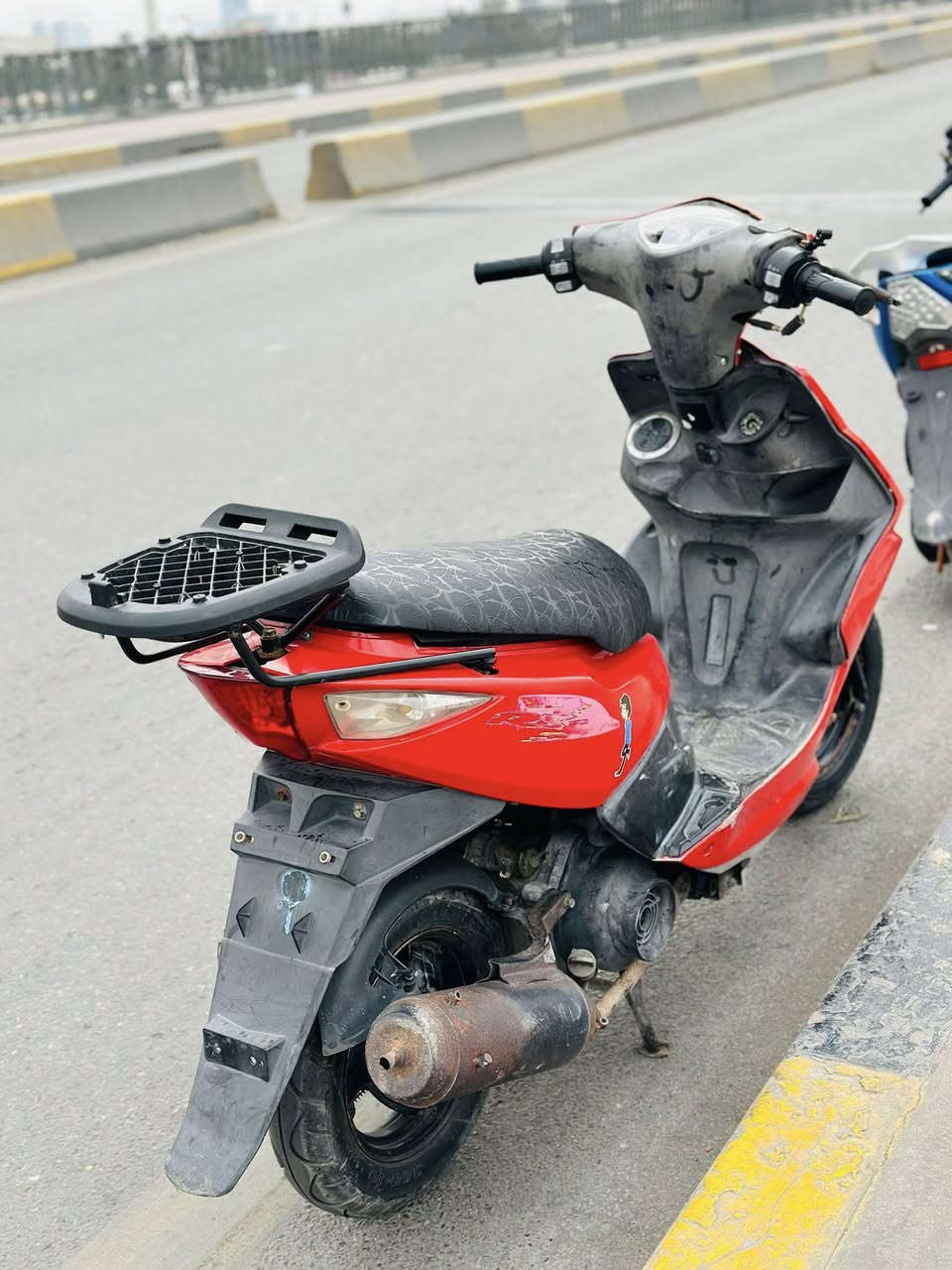 سلام عليكم..
دراجة مضلع للبيع شوفت عينك دراجة خير من الله 
تجي تفحص وتقتنع وبل خير عليك 
 0785 724 4411‬
