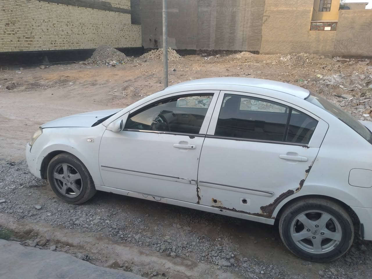 شيري اي فايف خصوصي اوتماتيك رقم انبار انكليزي بيها خياسات كما موضح بالصورمحرك بلادي للبيع او مراوس حته اذا سياره تكسي تبريد شغال شاشه انترنت مكان السياره بغداد الاعظميه للاتصال او واتساب ***********
