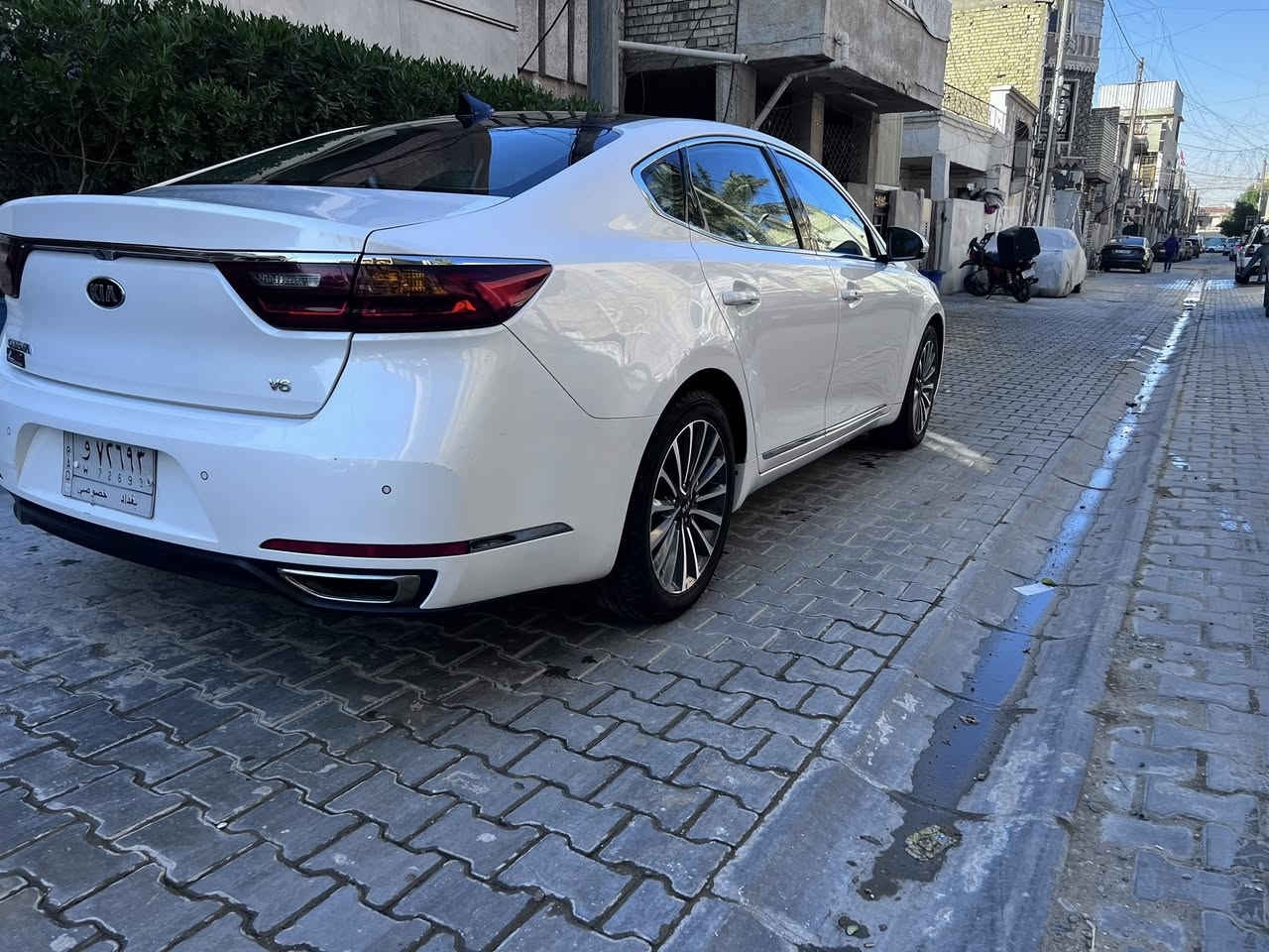 سلام عليكم
كيا كادنزا 2018 خليجي 
ماشيا 75 الف حقيقي 
مكفوله من الصبغ
بيه مكانين صغار بارد فقط موضح بالصور 
مكينه وكير مكفولات 
رقم بغداد السنوية باسمي تحويل ثاني يوم 
للاستفسار الاتصال على رقم الهاتف 
***********
