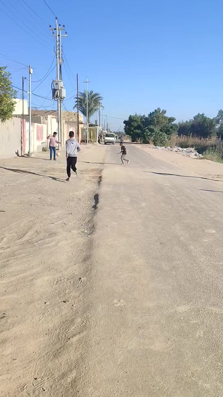 السلام عليكم اخوان بيت للبيع ابو غرق حي  بتول
البيت اصلاح زراعي المساحه 250 المنطقه كلش حلوه 
وخدماتها كل الزينه والبيت قريب عالشارع الخدمي  
مثل ما موضح بالفيديو حاليا بيتين بيت مساحته 50 
والباقي صورت لك اياه بالفيديو ينباعن اثنيناتهن 
 بسعر واحد اتصال على الرقم 👈 ***********👉
  او مراسله على الخاص  منطقه كلش قديمه
