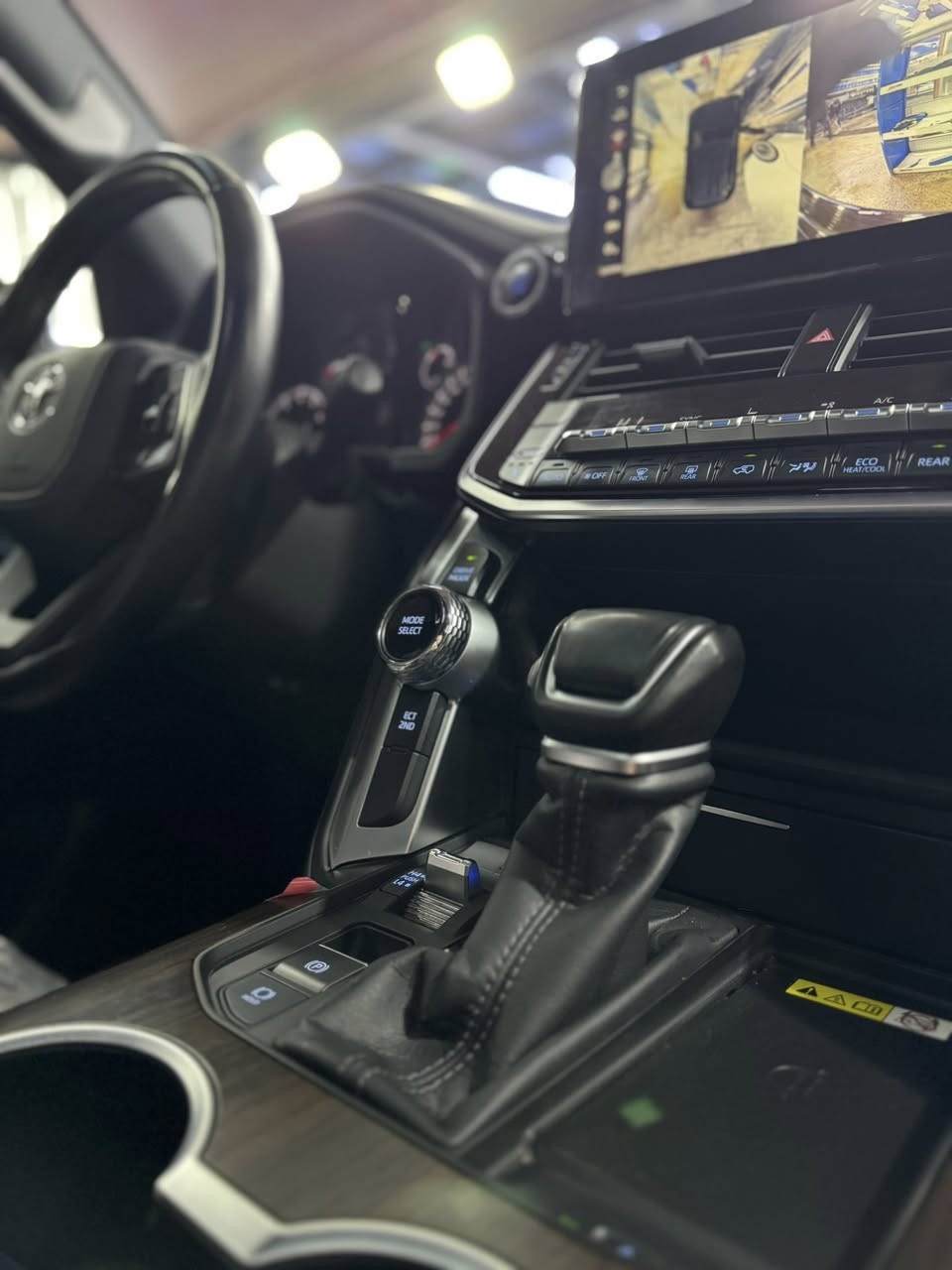 للبيع و مراوس بجمسي دينالي 2025
 لاند كروز GXR لمتدد تون تيربو 
لاندكروز  2024   GXR لمتد  

فول مواصفات 1/1 

1- فتحة 
2- بصمة 
3-كراسي كهرباء 
4- كشنات جلد
5- شاشات عرض  
6- حساس خلفي وامامي 
7- جنطة كهرباء 
9- رادرات جانبية 
11- كشنات خلفية كهرباء 
12- 5 كامرات 
14- كشنات تبريد 
15- شاشة عرض دات شو 
وباقي مواصفات ال limted. 
حجم المحرك 3.500 تون تيربو  
#مع  صندوق ملحقات كامل
ماشيه 13.000 الف بعدها على وضع الوكاله 
(رقم اربيل )
للاستفسار الاتصال على الرقم 

بسعر مناسب 🔥

المكان : بغداد  - اليرموك ***********
